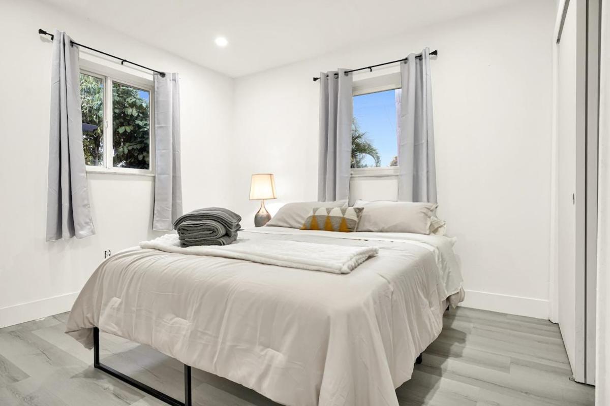 Koze 2 Bedroom Duplex With King & Queen Beds, Near Everything Trendy Сasa de vacaciones