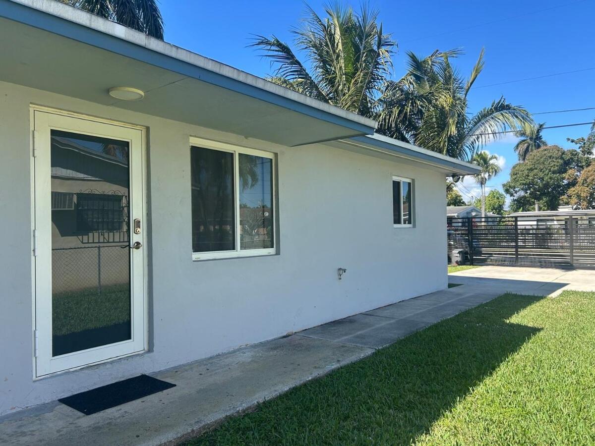 Сasa de vacaciones Koze 2 Bedroom Duplex With King & Queen Beds, Near Everything Trendy Miami